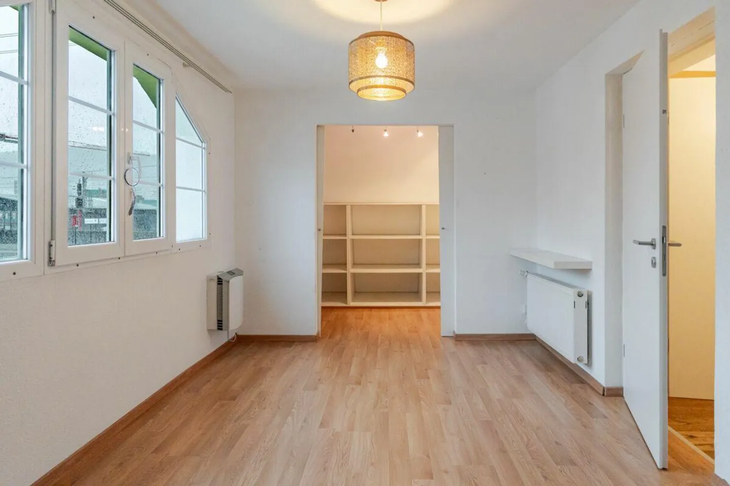 Maison individuelle spacieuse de 6,5 pièces avec jardin dans un emplacement central - Photo 11 sur 13