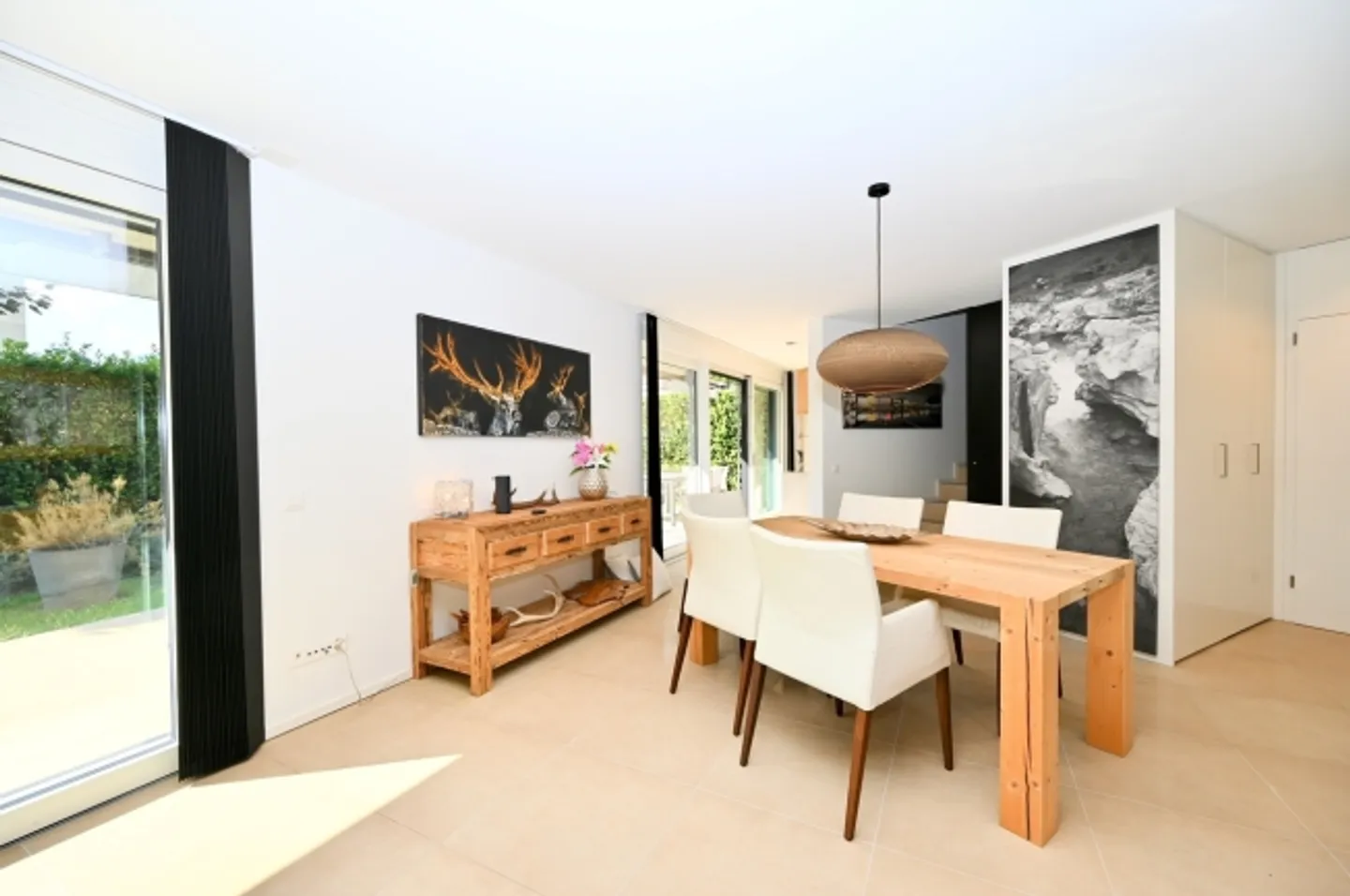 Duplex like new. Quiet. Near the manor house and the bus stop - Photo 1 of 18