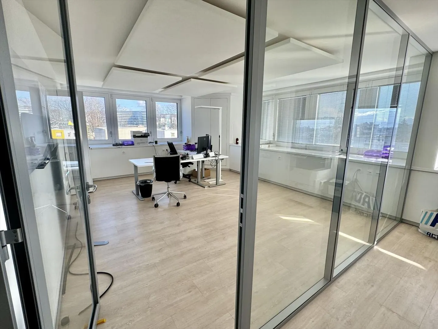 Geräumige und moderne Büros zur Miete in Bussigny - 230 m² - Foto 4 von 8