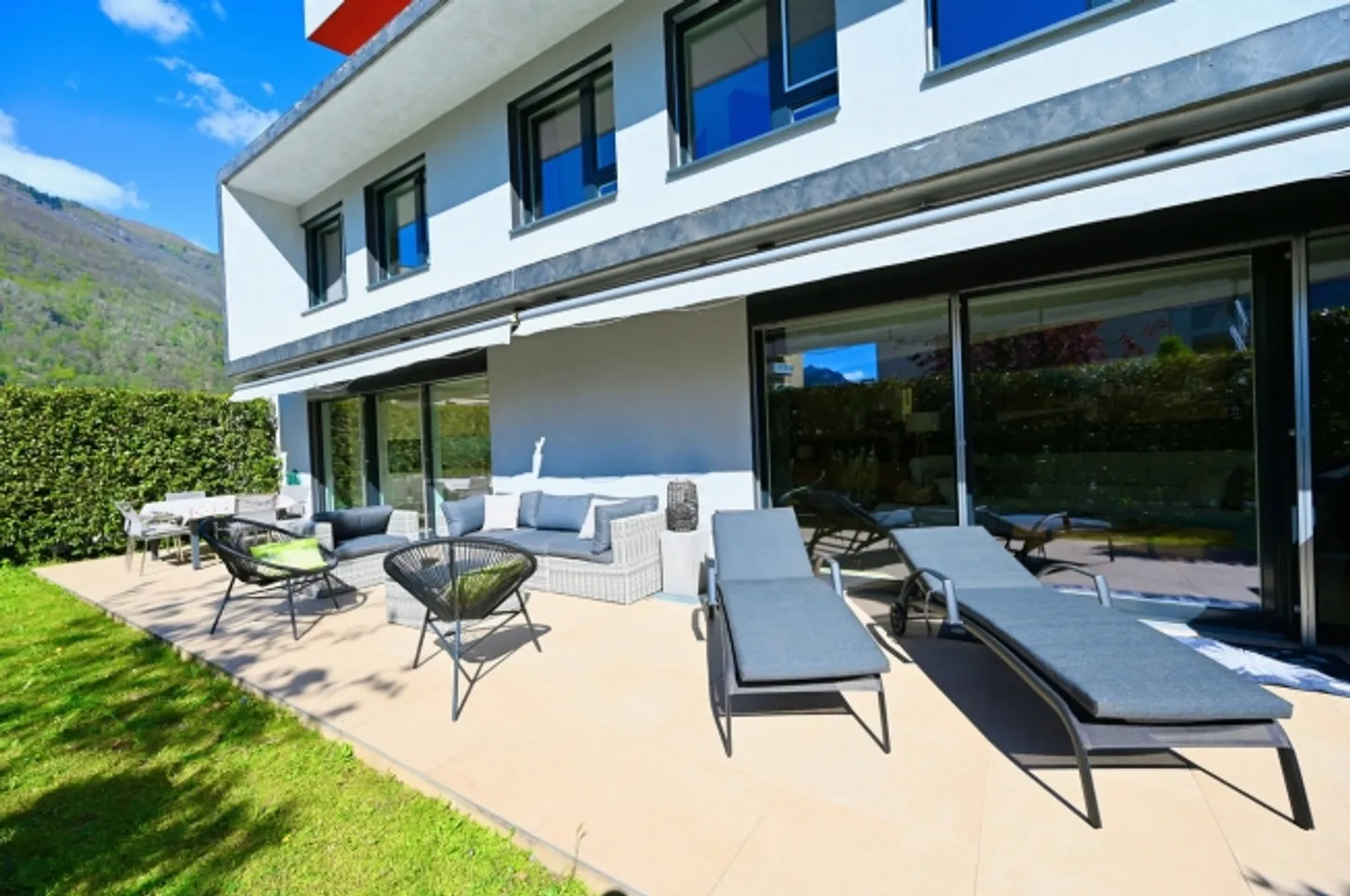 Duplex like new. Quiet. Near the manor house and the bus stop - Photo 4 of 18