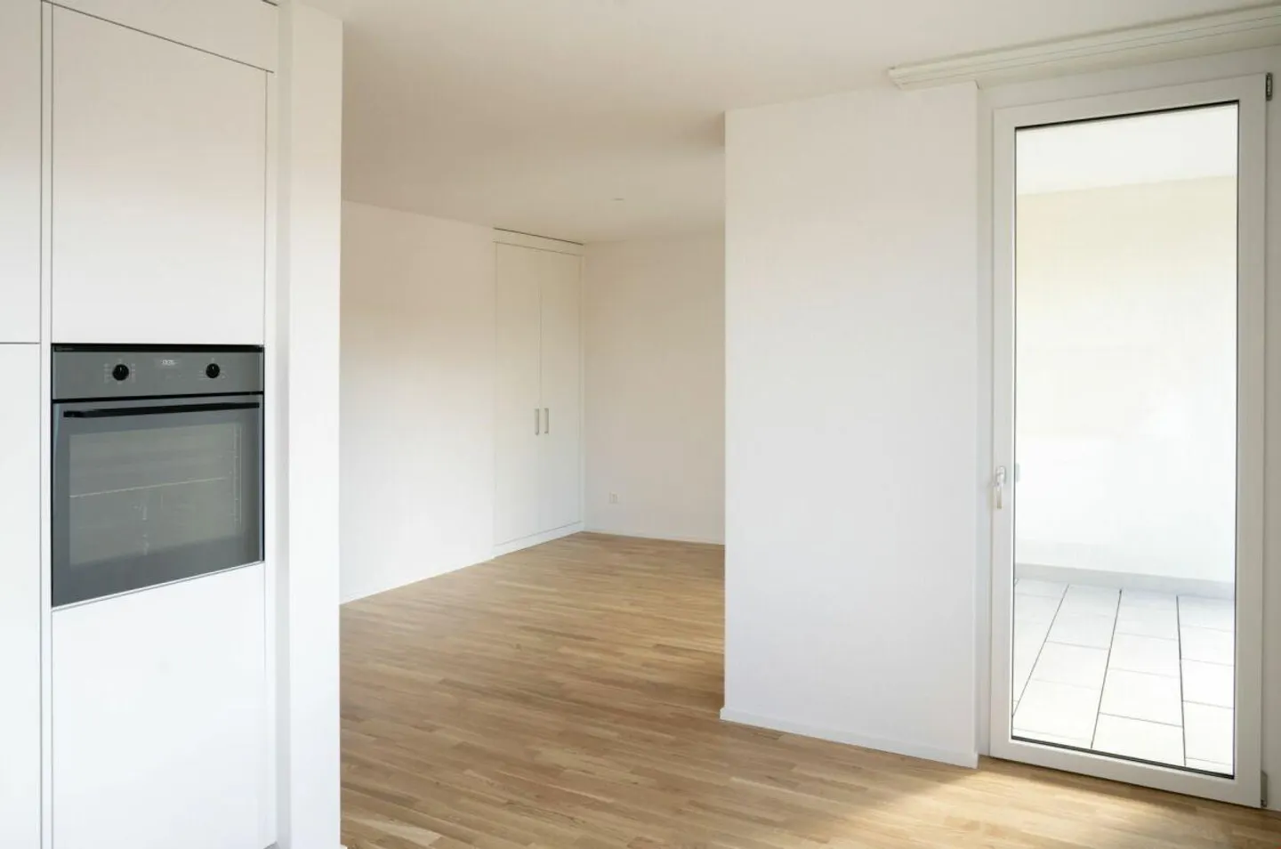 1.5-room apartment with spacious balcony - Photo 4 of 6