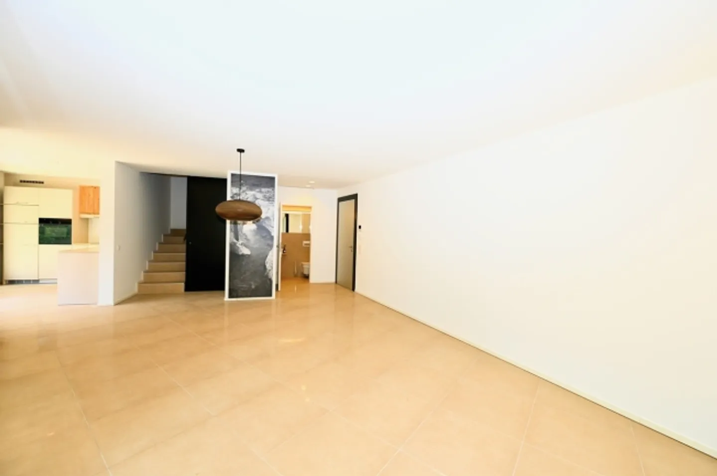 Duplex like new. Quiet. Near the manor house and the bus stop - Photo 10 of 18