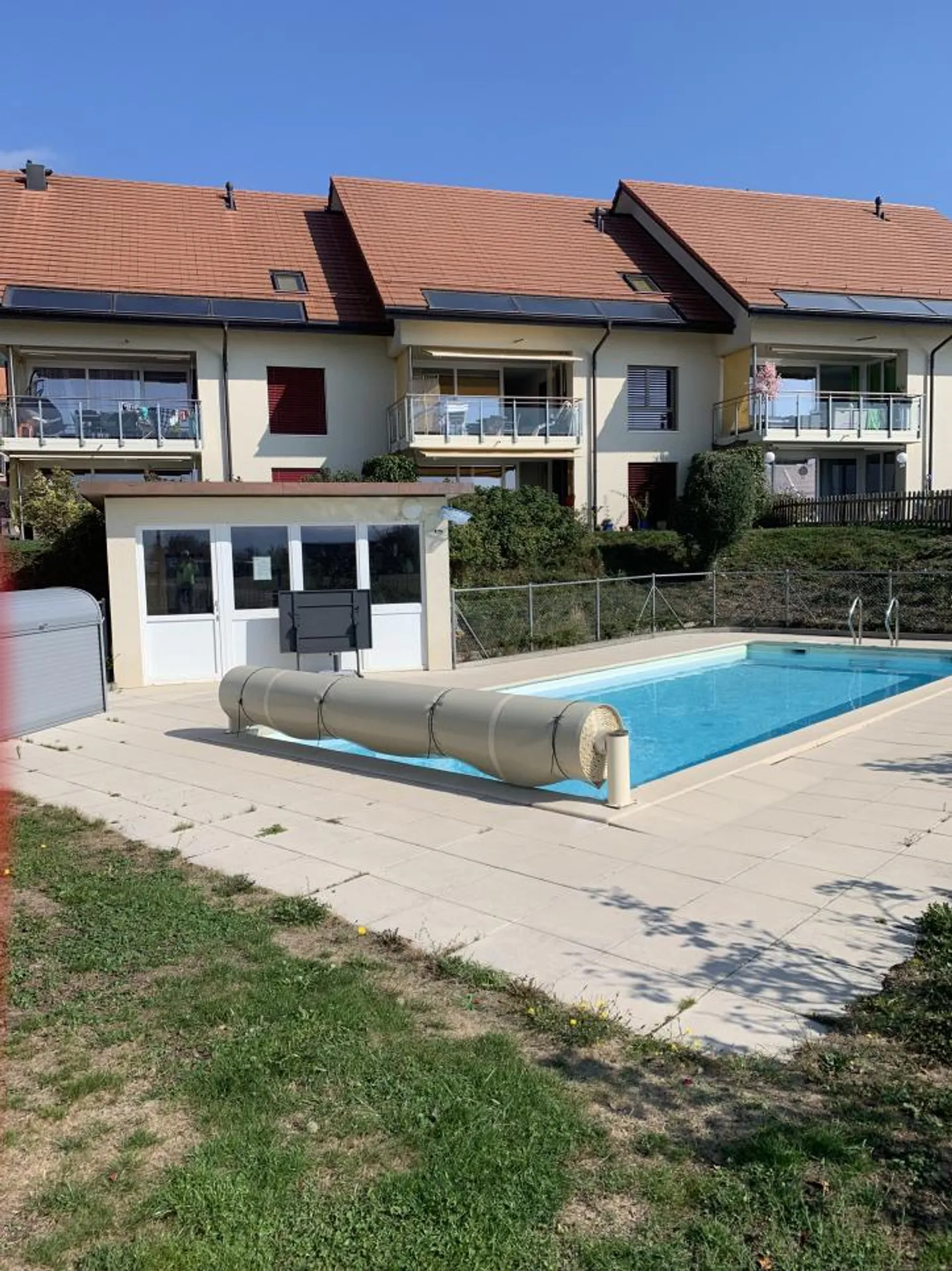 GARE 2 - Magnifico appartamento di 4,5 locali al 1° piano + ripresa della portineria - Foto 4 di 6