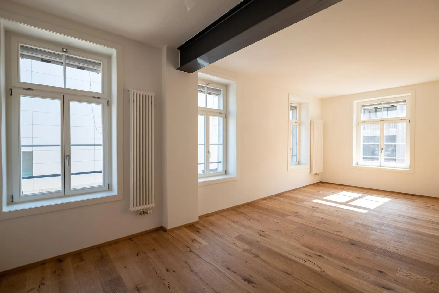 High-quality, modern 2.5-room apartment with old building charm - Photo 1 of 13