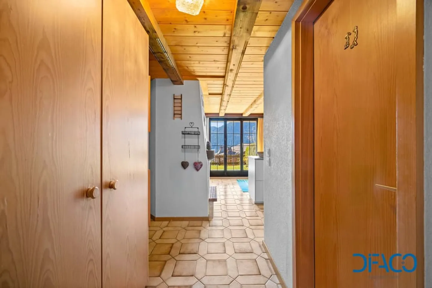 Weekly rental - Ground floor apartment - Photo 3 of 13
