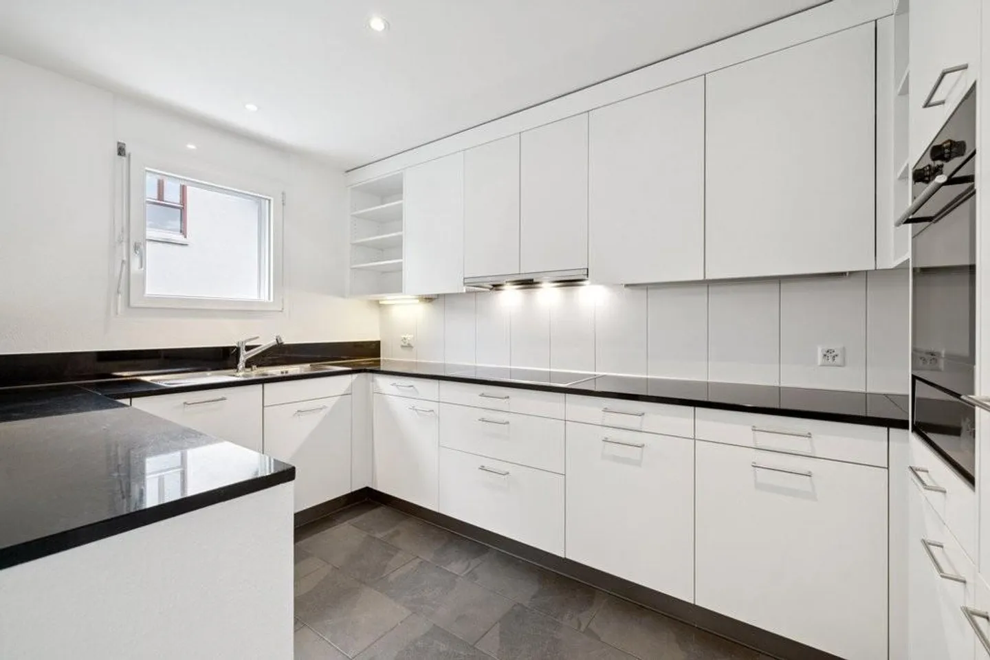 Your new home for the whole family: Move in and feel good! - Photo 2 of 10