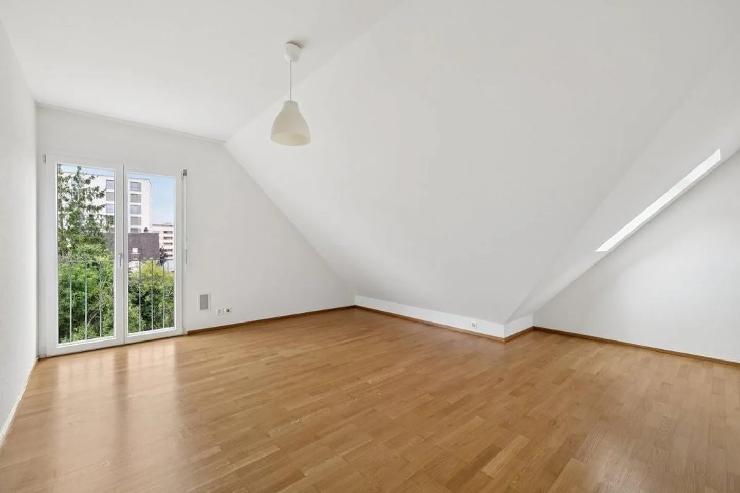 Your new home for the whole family: Move in and feel good! - Photo 9 of 10