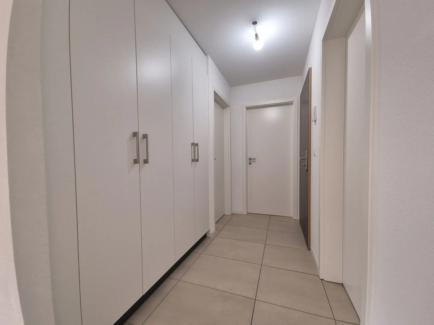 Montet (Broye) - 3,5-Zimmer-Wohnung im 2. Stock - Foto 5 von 9
