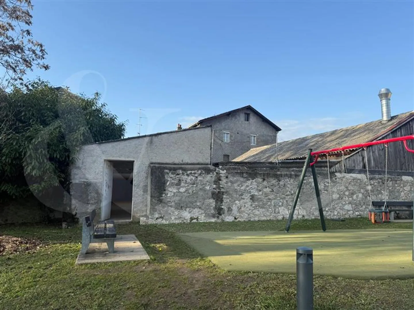 Via Ancienne 23, Locale/laboratorio di circa 140 m2 situato sul retro di un edificio - Foto 3 di 4