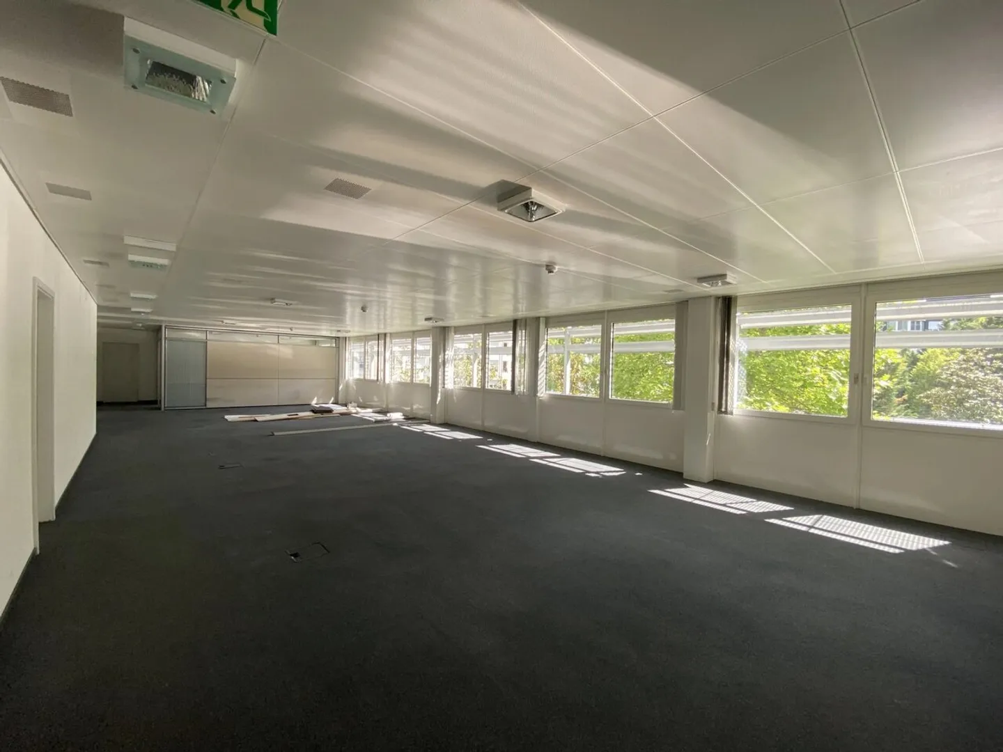 Superfici amministrative a Charmilles - Foto 6 di 13