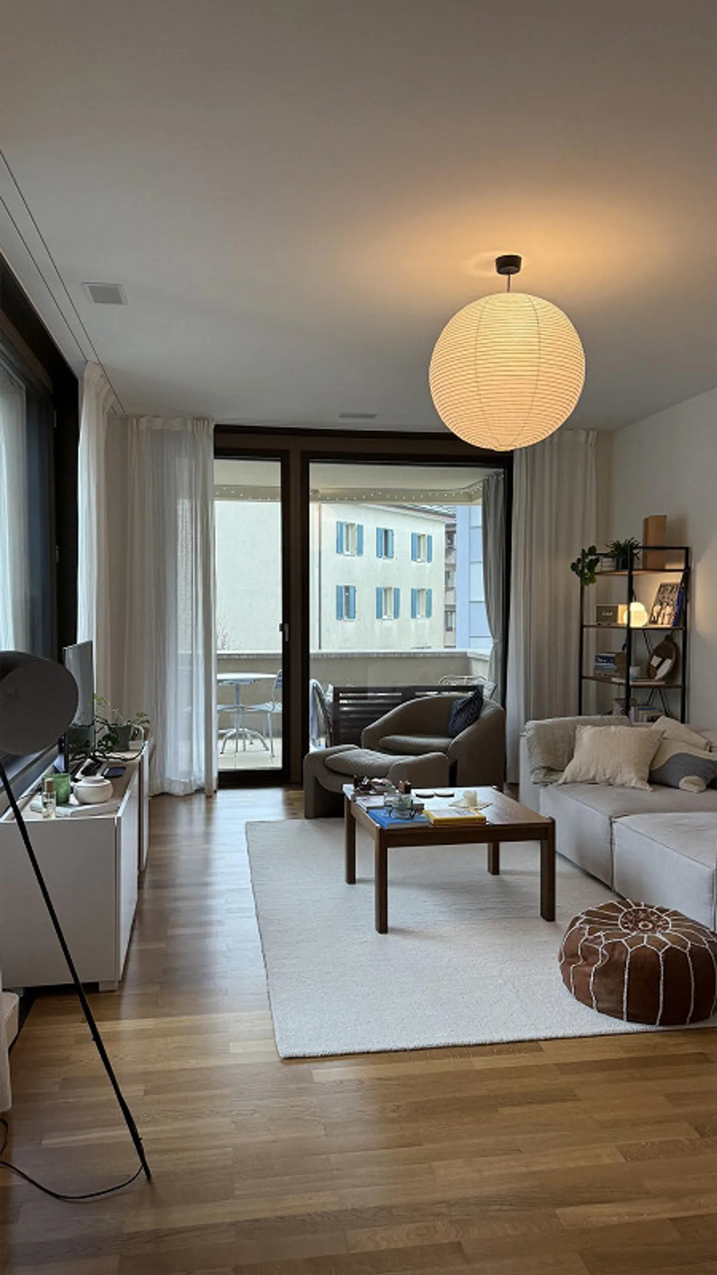 3.5 Room Apartment - Photo 3 of 9