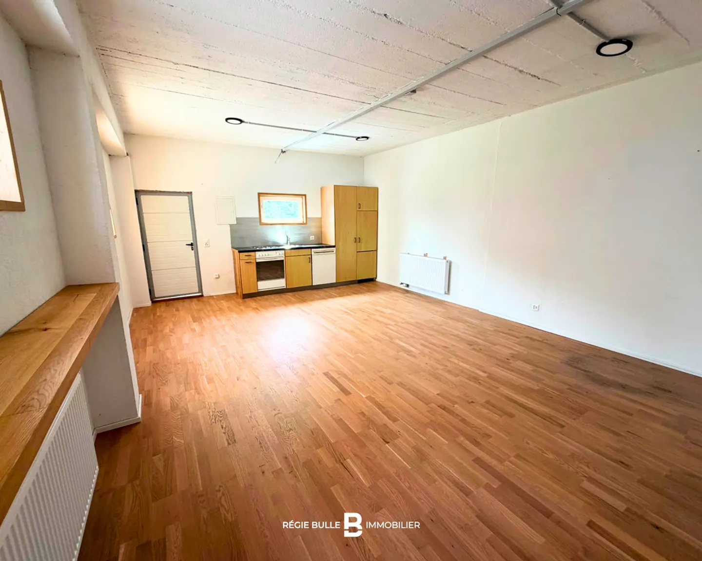 Espace Commercial Polyvalent - Photo 3 sur 8