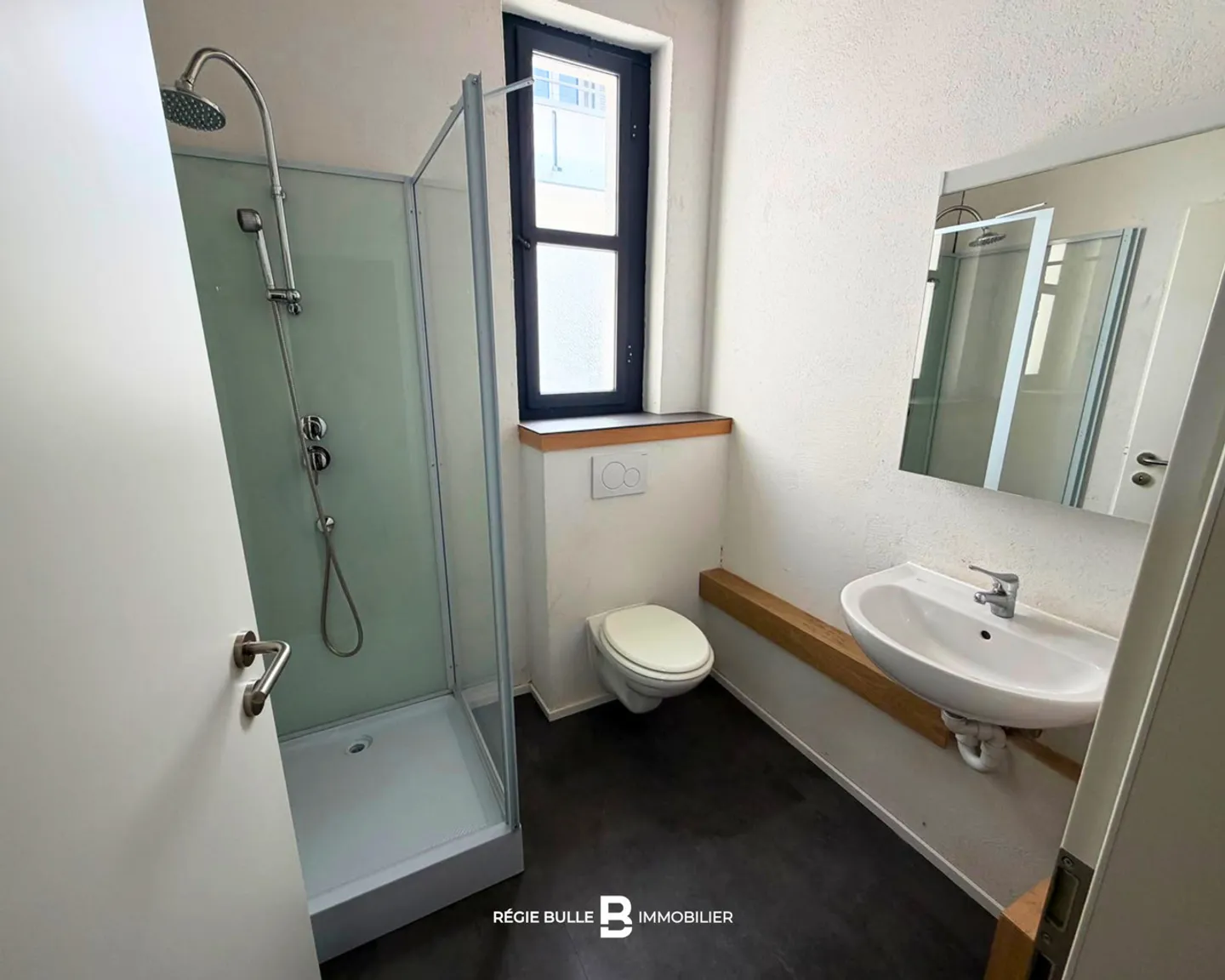 Espace Commercial Polyvalent - Photo 7 sur 8