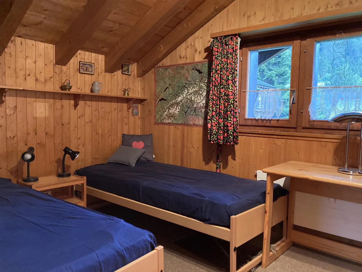 Style chalet avec vue royale sur la vallée de la jeune Rhône - Photo 9 sur 12