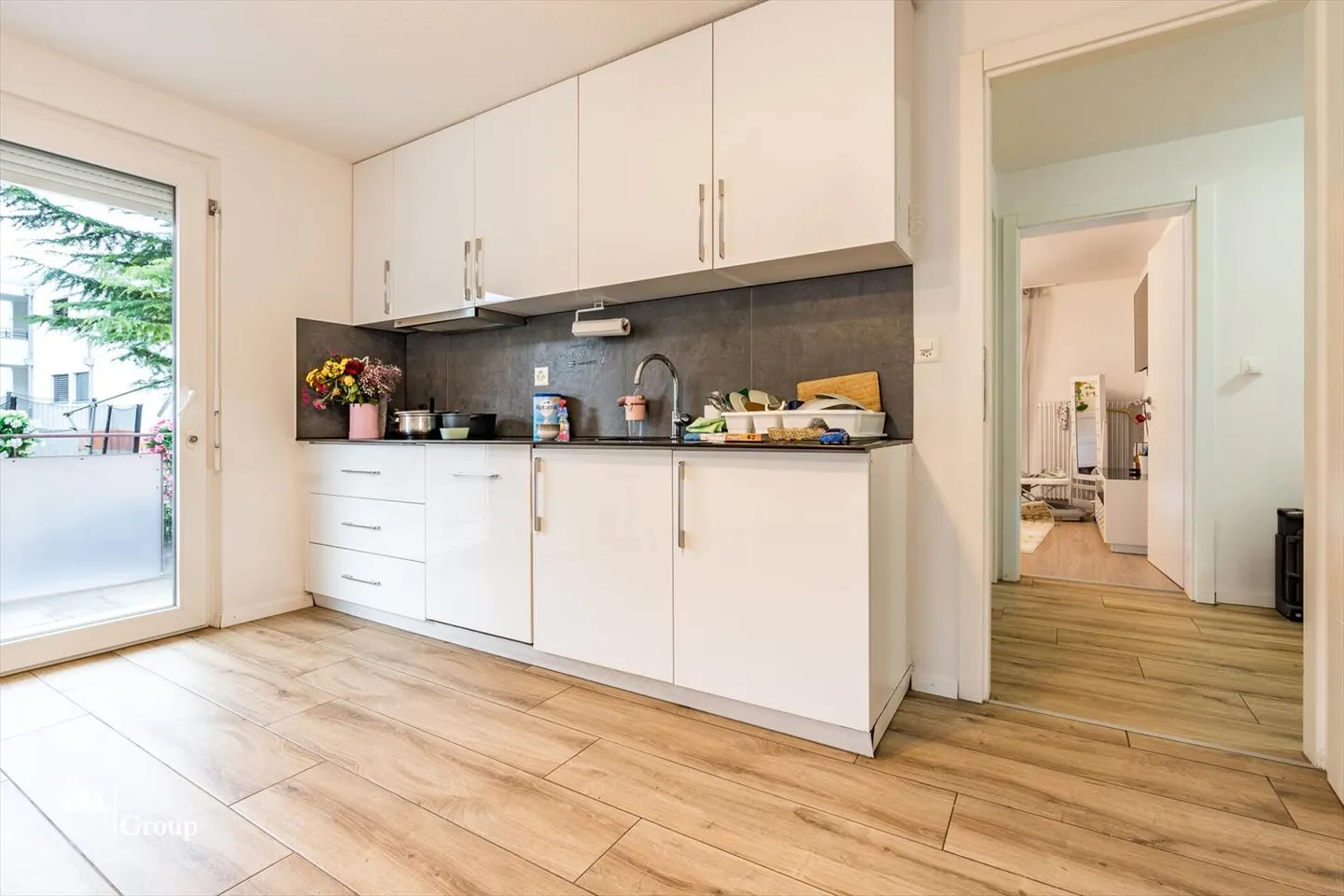 Sonnige Perspektiven in Salgesch - Sanierte Wohnung mit Charme und Komfort - Foto 3 von 12