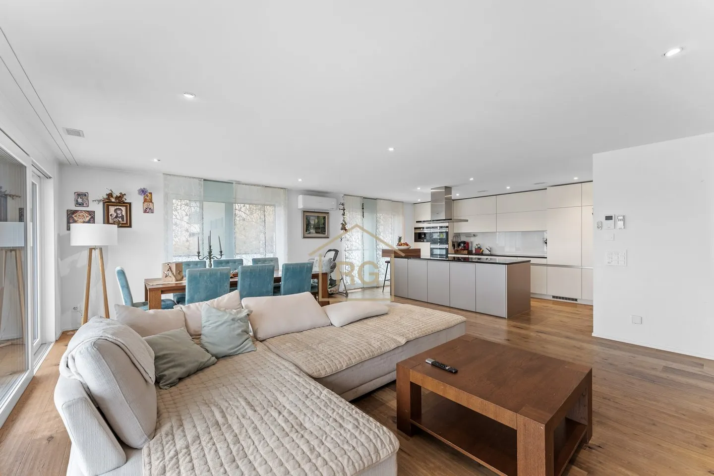 Appartement moderne de 4,5 pièces avec terrasse à Triengen - Photo 7 sur 17