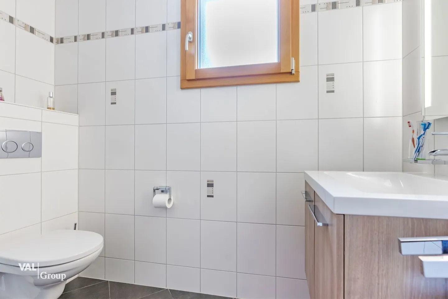 Magnifique villa dans un quartier calme avec grand jardin et jacuzzi - Photo 7 of 13