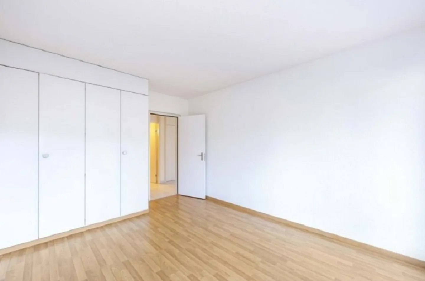 Apartment for rent - Photo 9 of 11