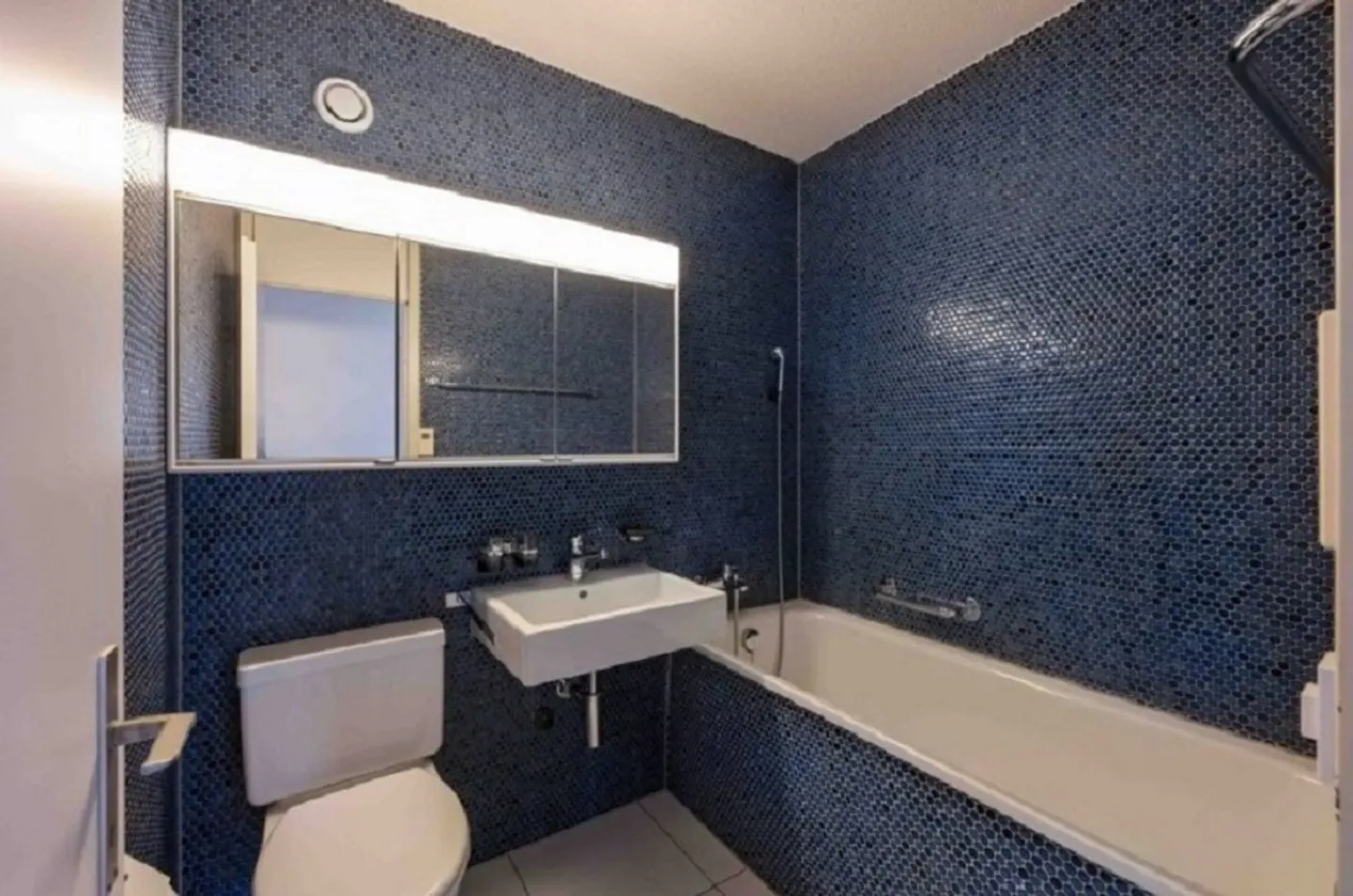 Apartment for rent - Photo 10 of 11