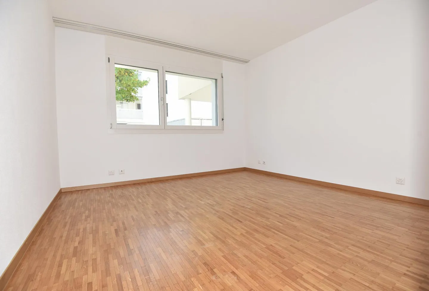 Appartement spacieux avec grand balcon - Photo 2 sur 9