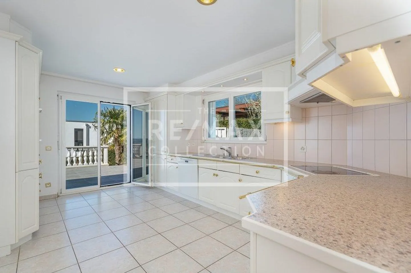 Representative panoramic villa at Mutschellen - Photo 8 of 13