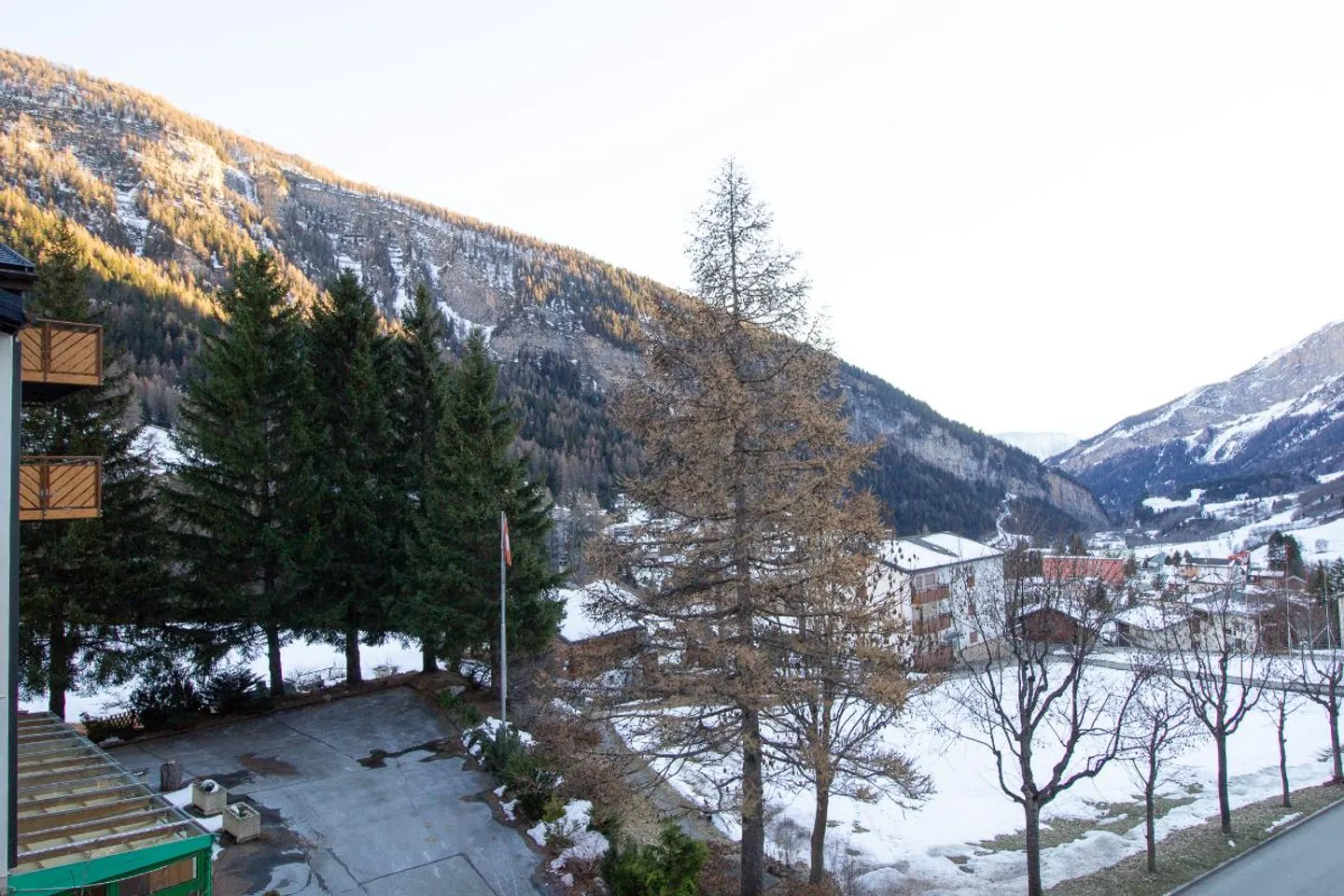 Maison d'appartement 1.5-03, appartement lumineux et bien entretenu de 1.5 pièces avec balcon sud-est - Photo 10 sur 10