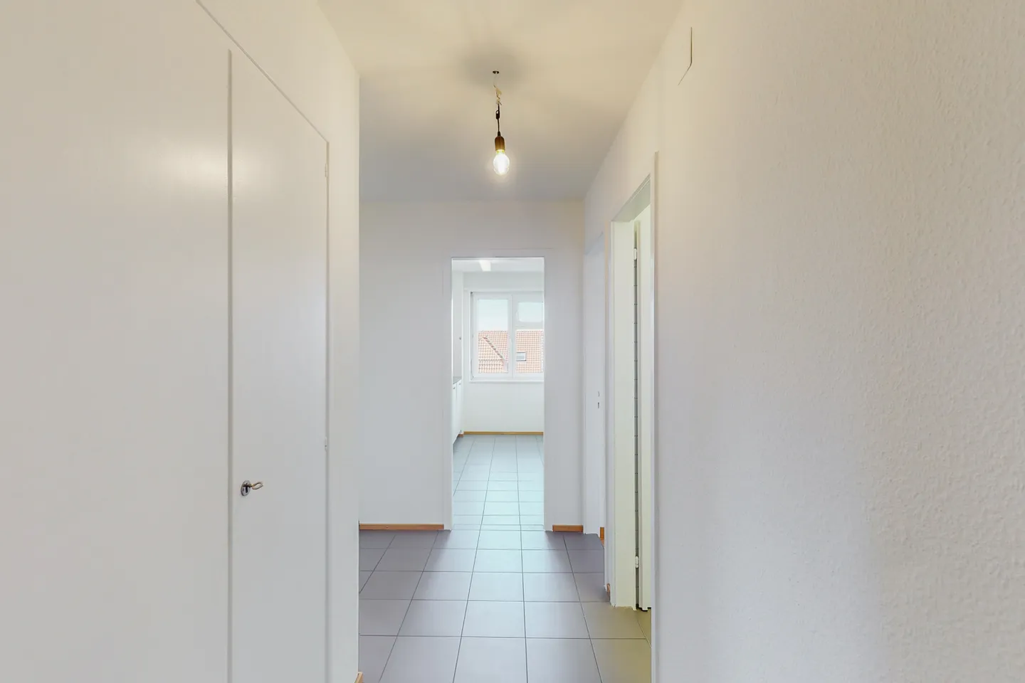 Apartment for rent - Photo 2 of 11