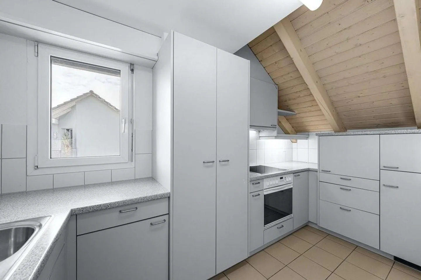 Charmante Maisonettewohnung mit zwei Balkonen in ruhiger Lage - Foto 7 von 10