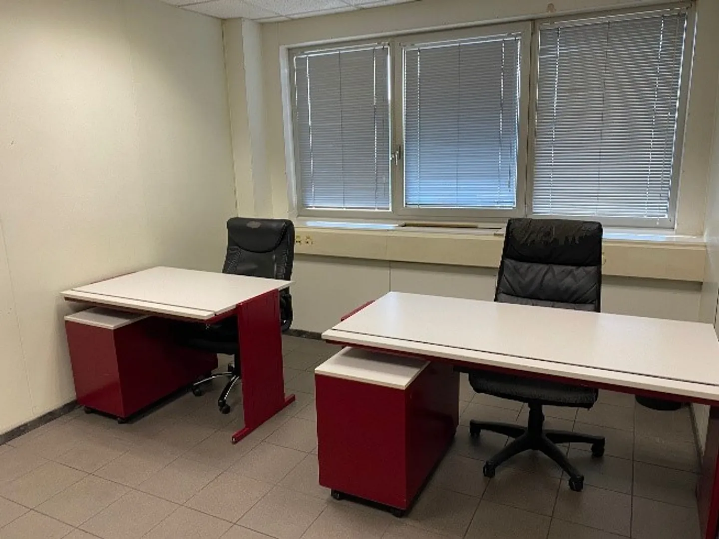 Bureau 1 pièce - Photo 3 sur 3