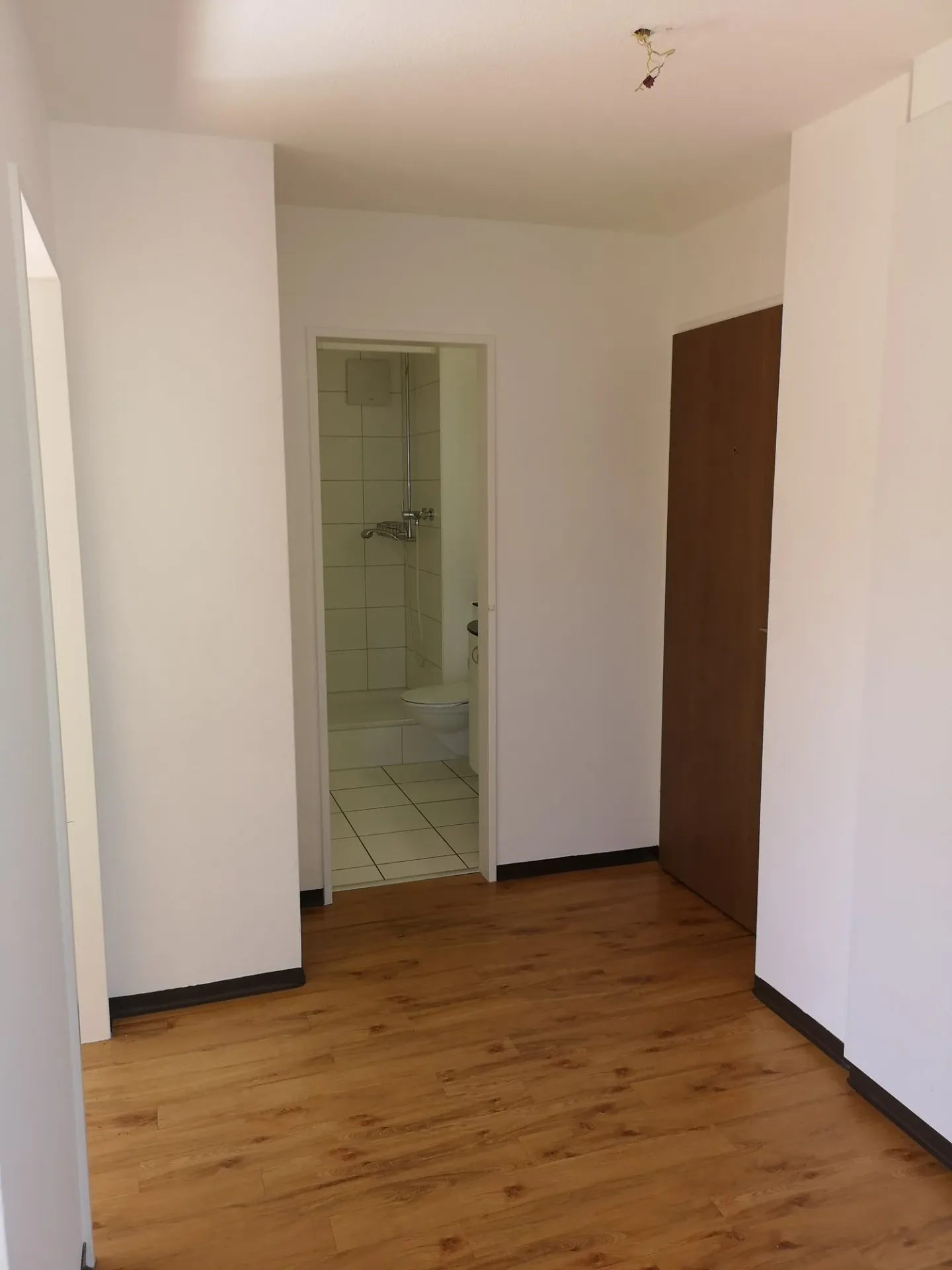 2.5 Room Apartment in the Center of Biel / 11043 - Photo 3 of 4