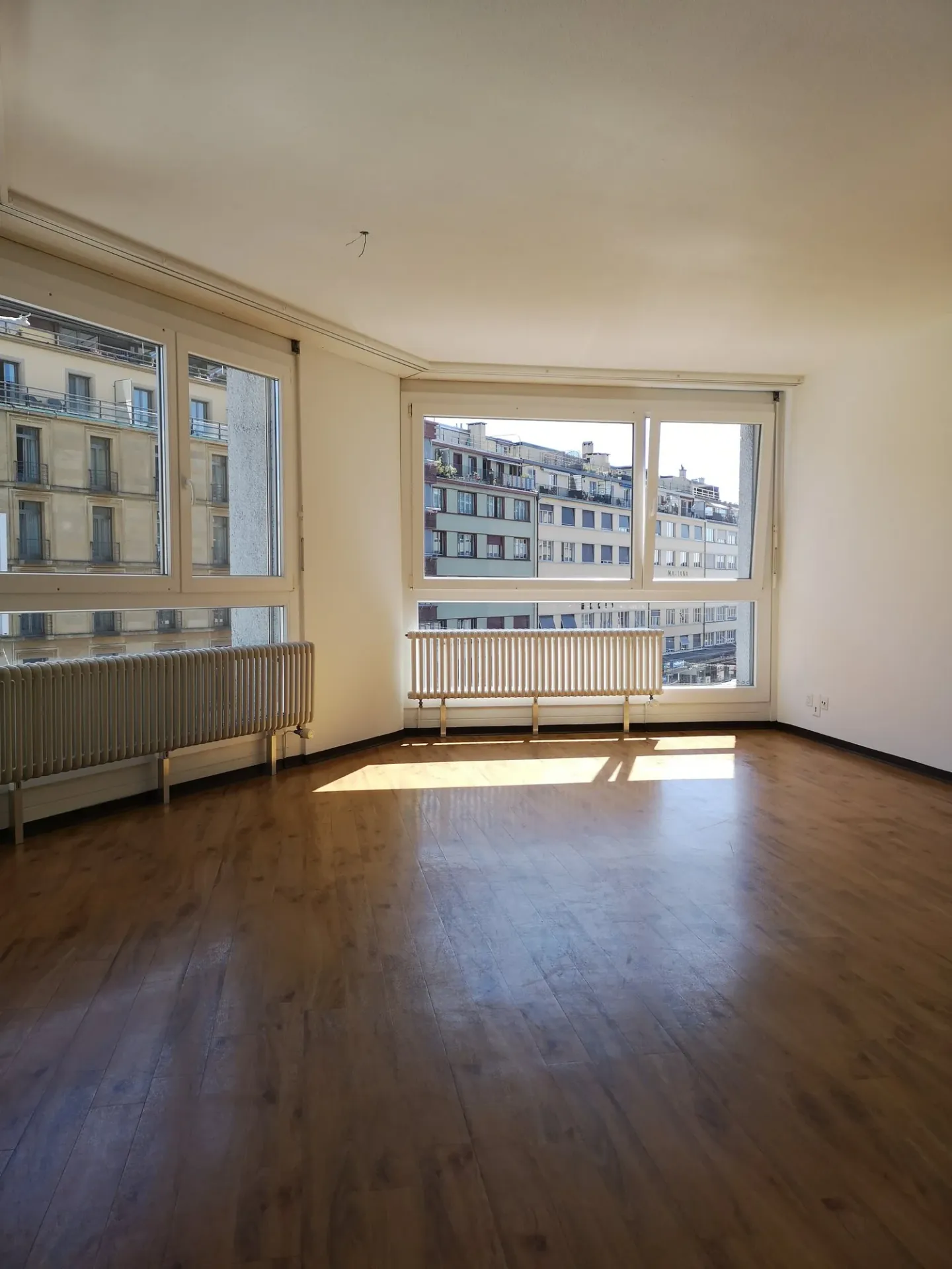 2.5 Room Apartment in the Center of Biel / 11043 - Photo 4 of 4