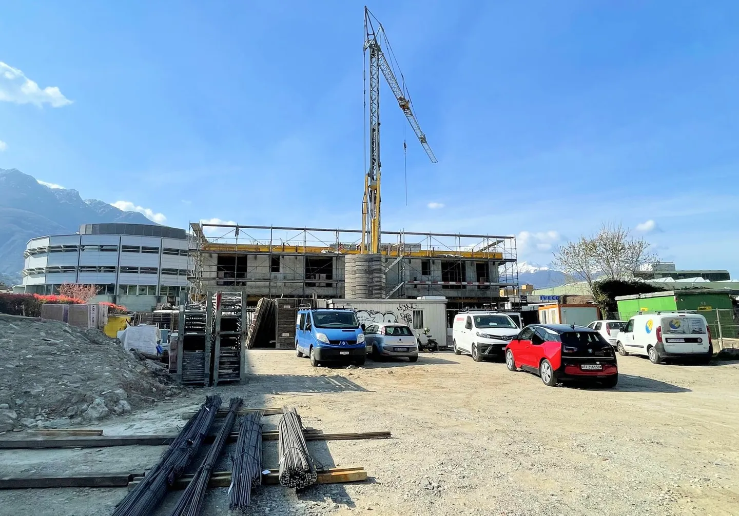 Neue geräumige Wohnung mit großer Terrasse - Foto 3 von 12