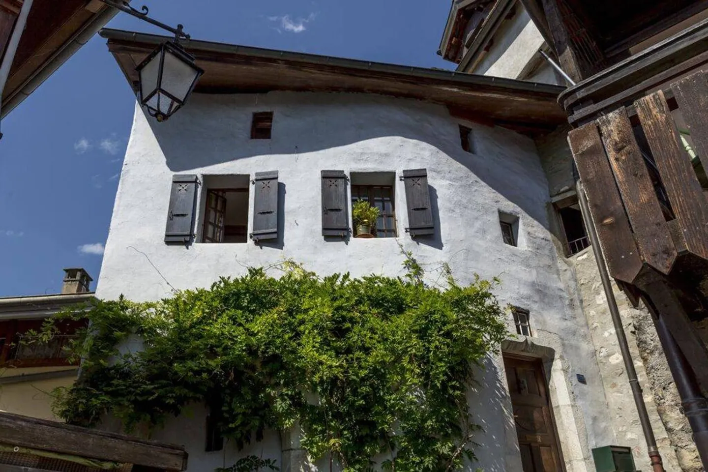 Characterful village house with roof balcony and very nice view - Photo 2 of 13