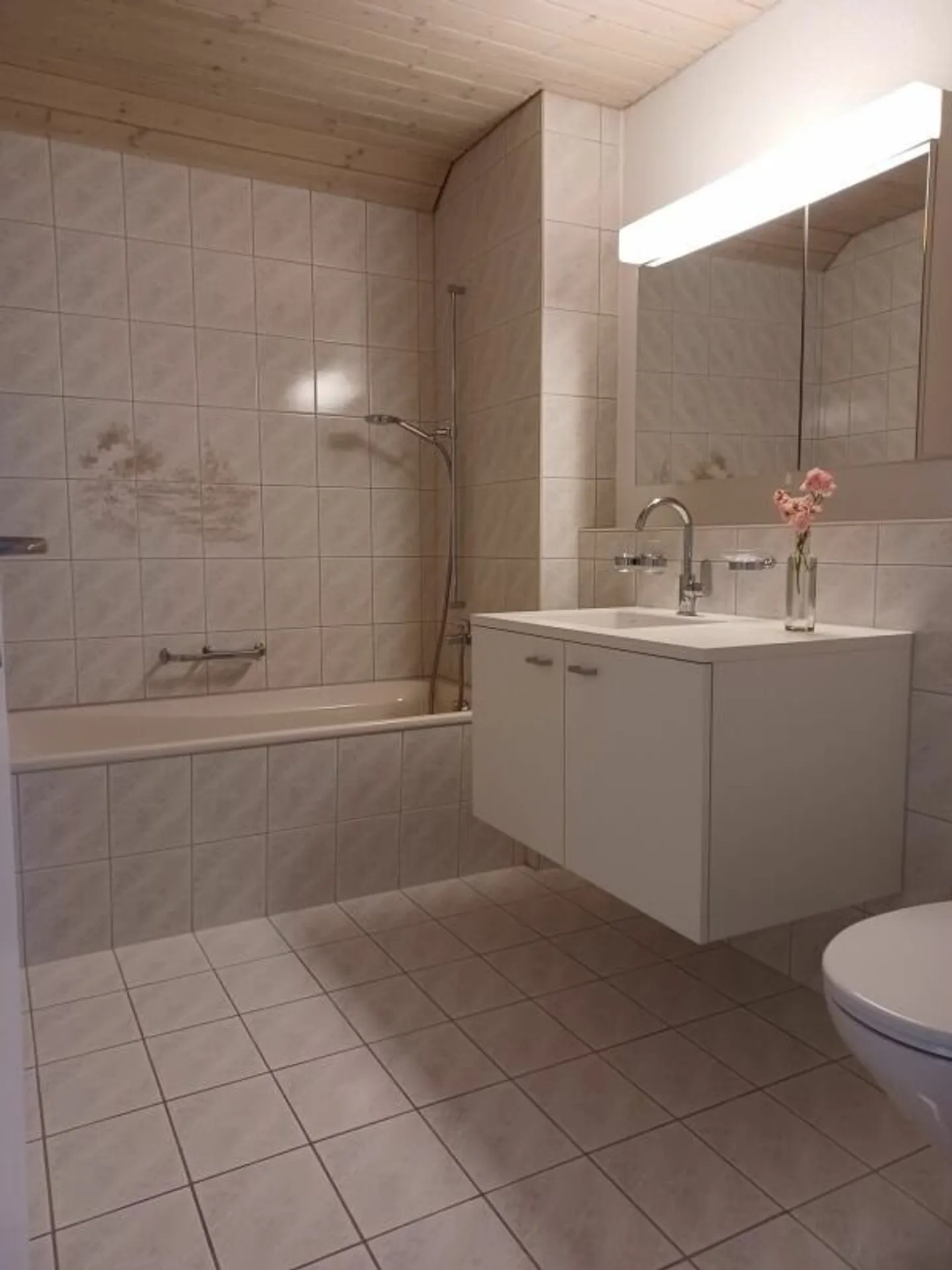 Bella appartamento di 3,5 stanze con balcone - Foto 3 di 9