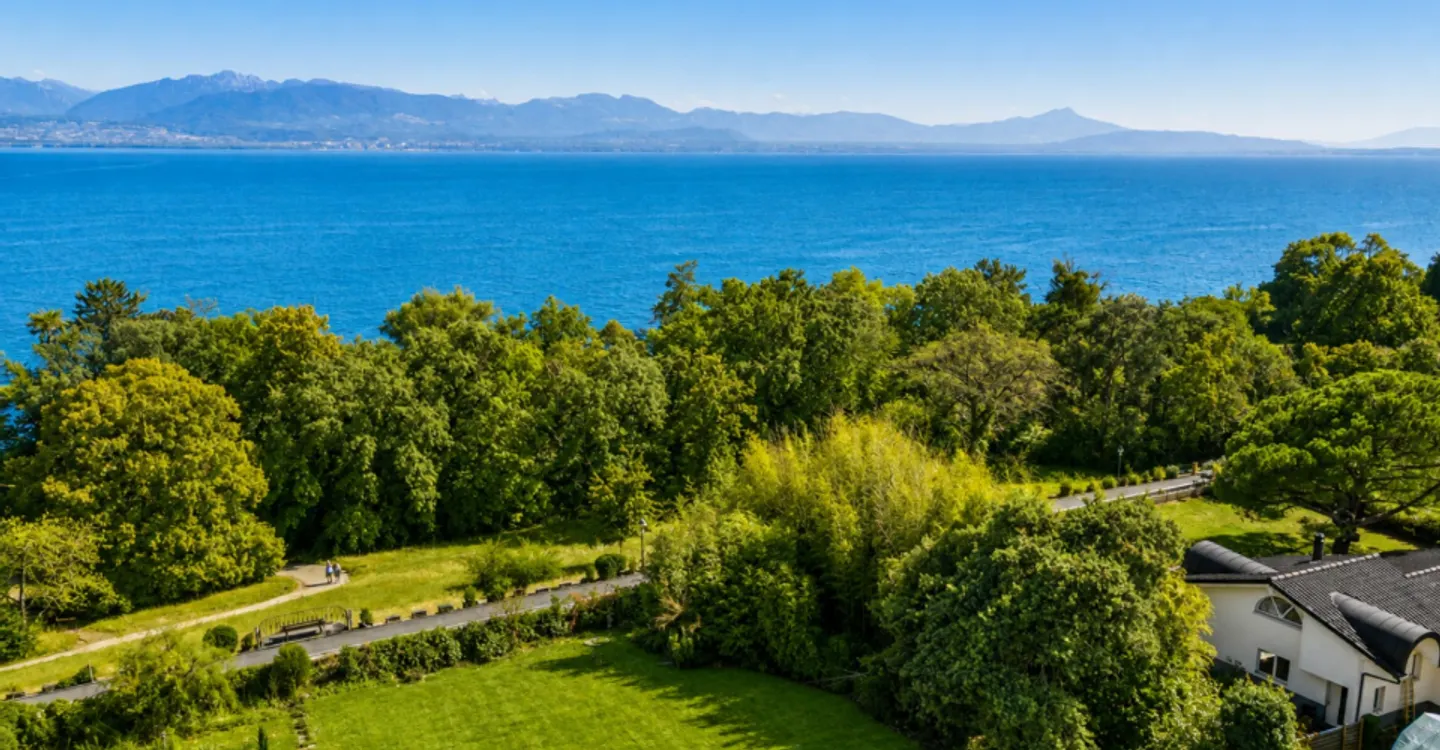 Magnifique maison familiale avec vue sur le lac - Photo 12 sur 13