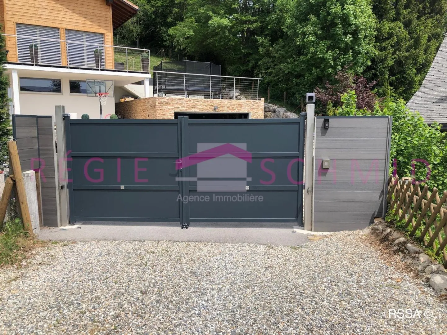 8-Zimmer-Haus - Foto 2 von 10