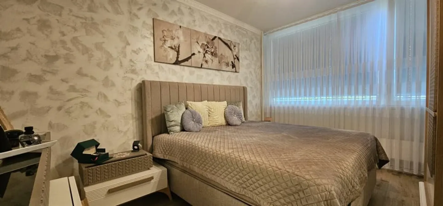 4.5 room apartment renovated - Photo 8 of 10