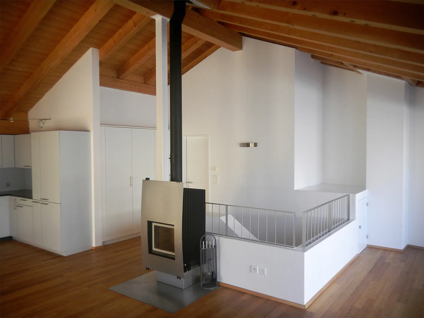 Maisonette penthouse de 5 1/2 pièces - Photo 3 sur 11