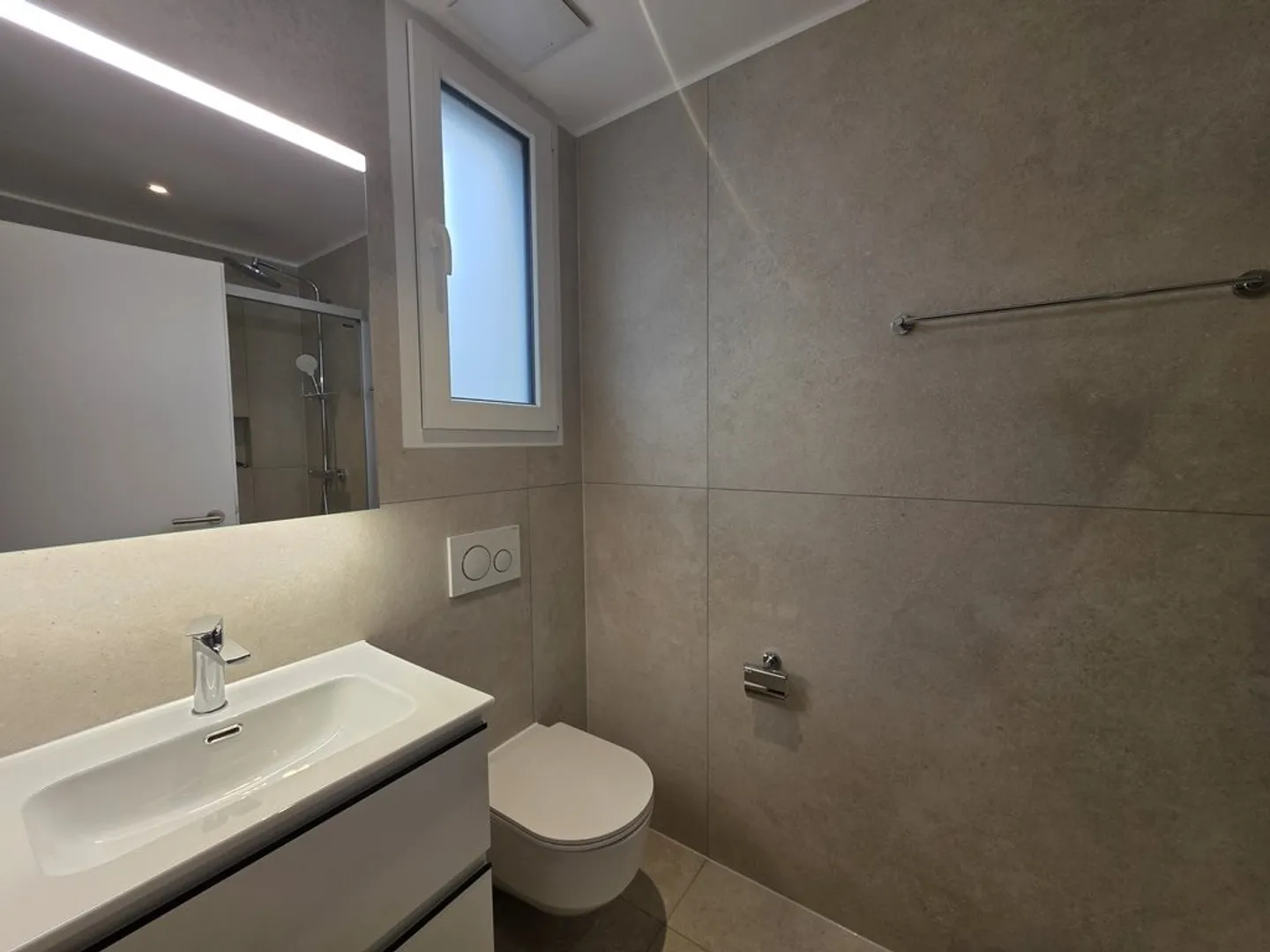 Maison de ville 5.5 pièces neuve à CHF 2'800.-/mois - Photo 5 sur 11