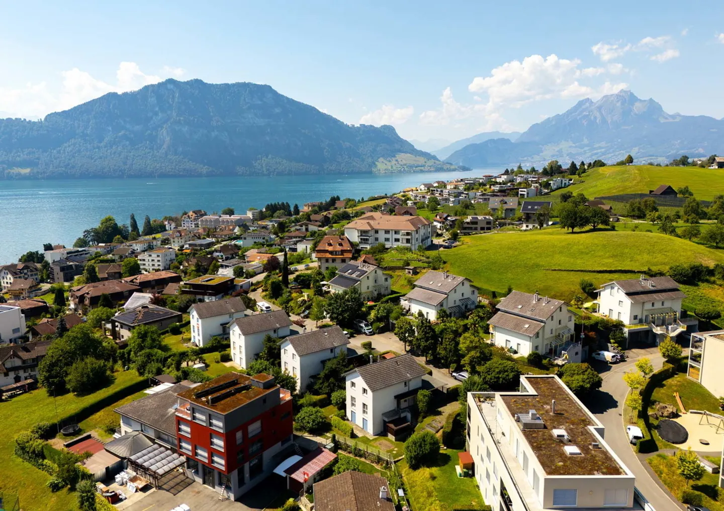 Geräumiges Familienhaus in Weggis - Foto 1 von 4