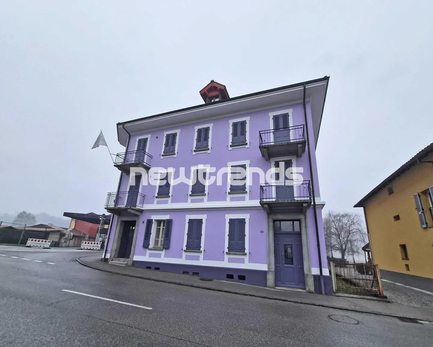 APPARTEMENT À LOUER RÉNOVÉ 4.5 PIÈCES - Photo 1 sur 14