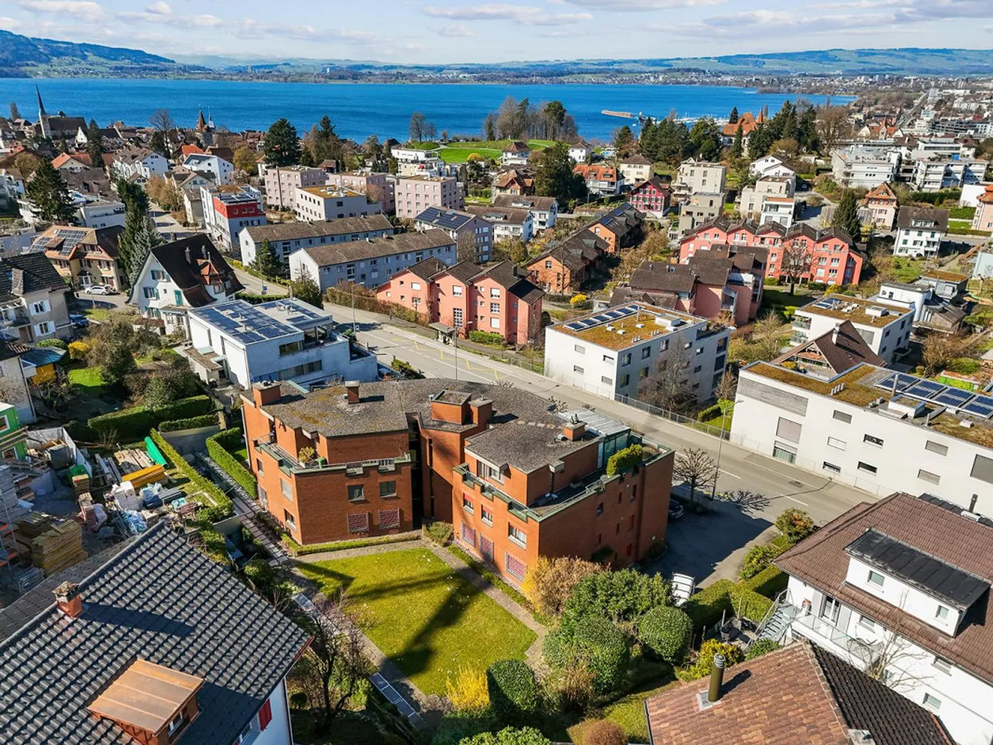 4.5 ROOM GROUND FLOOR APARTMENT WITH IN-LAW APARTMENT AND WELLNESS AREA - Photo 3 of 20