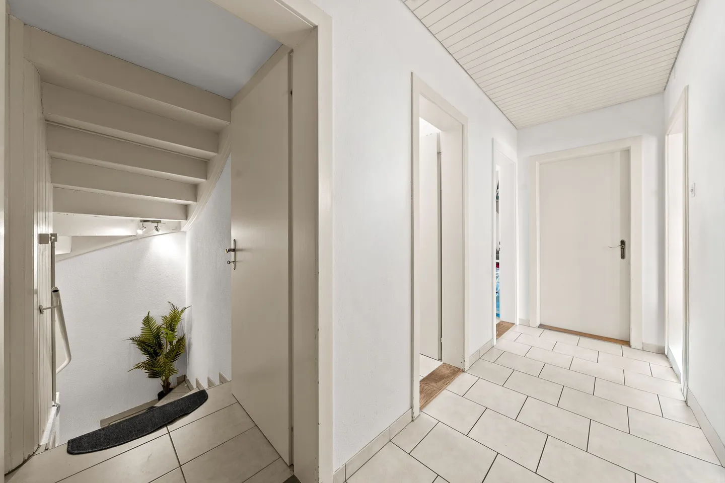 Spacious 4.5-room apartment on two floors with terrace and garden! - Photo 11 of 18