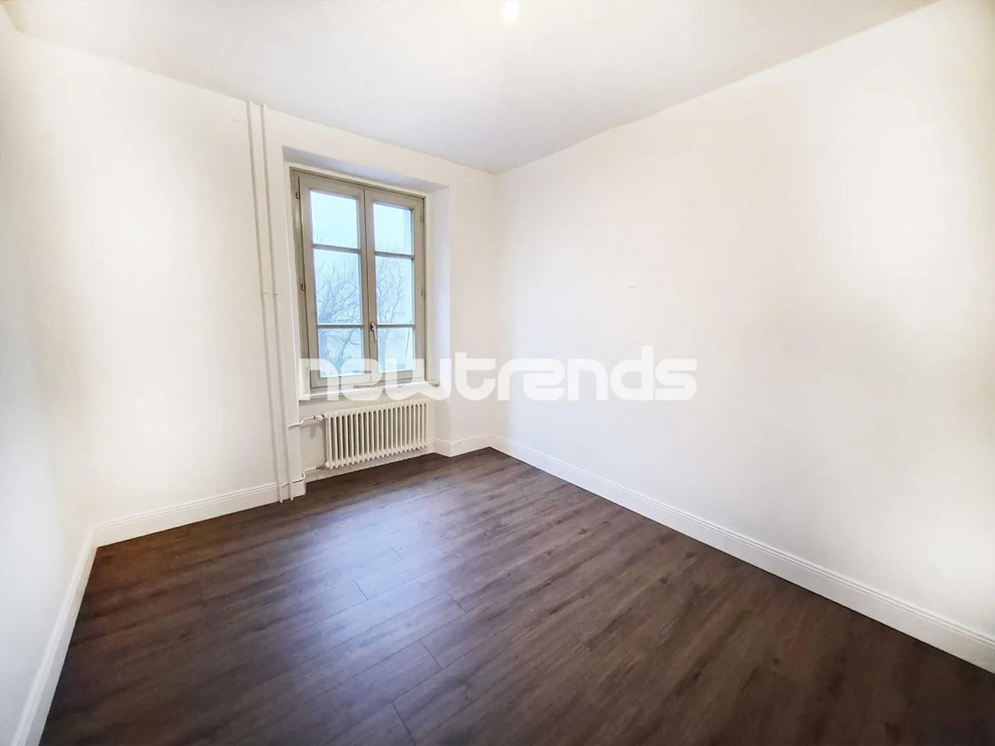 APPARTEMENT À LOUER RÉNOVÉ 4.5 PIÈCES - Photo 10 sur 14