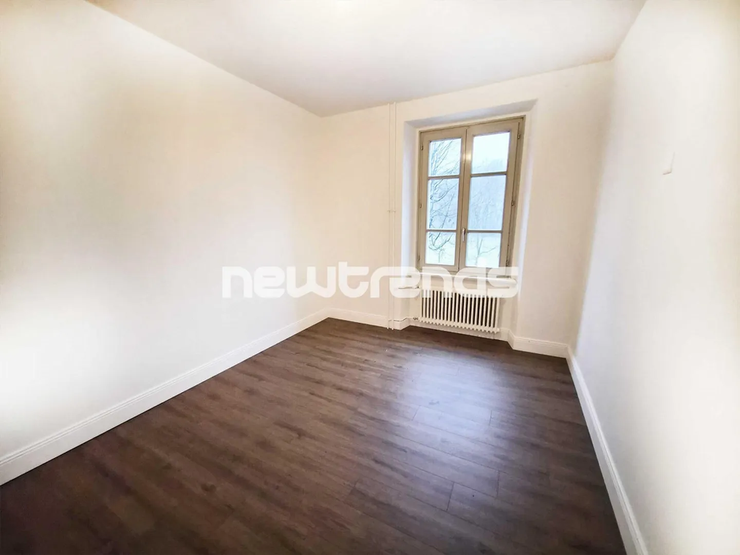 APPARTEMENT À LOUER RÉNOVÉ 4.5 PIÈCES - Photo 11 sur 14