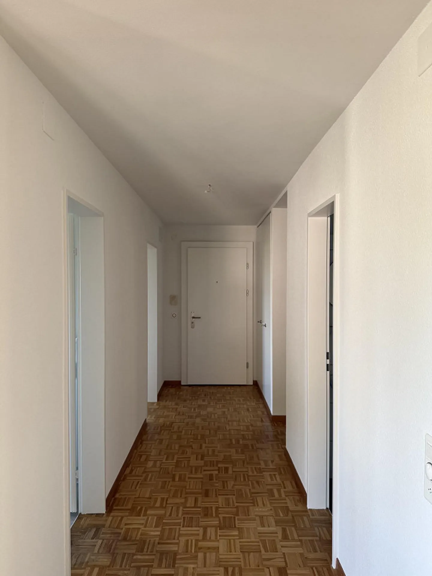Charmante appartement de 4,5 pièces à louer à Adliswil ! - Photo 2 sur 13