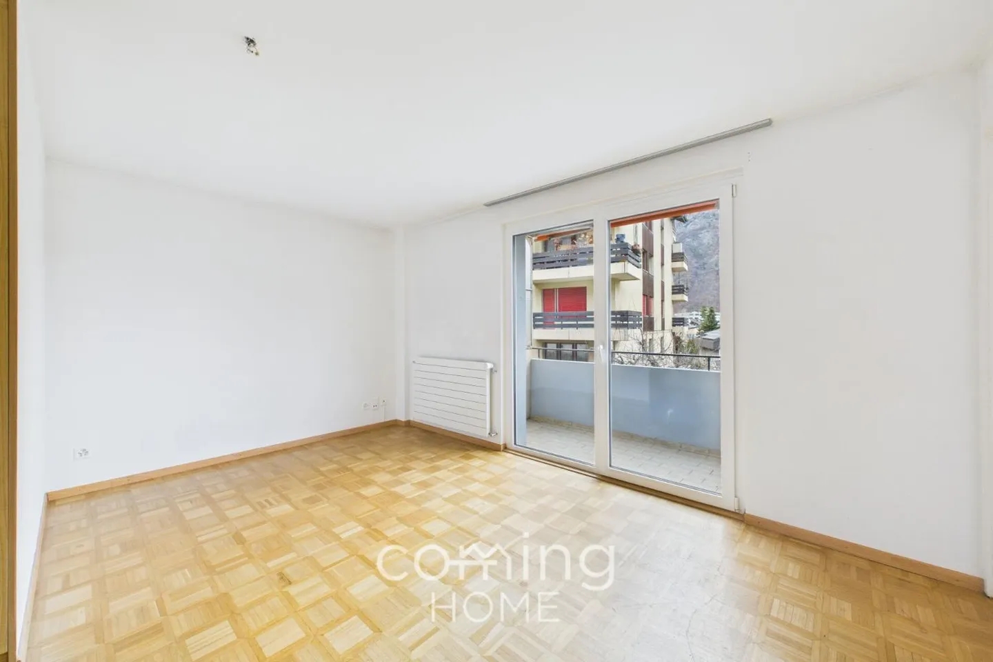 Appartement de location spacieux de 4,5 pièces à Visp - calme, ensoleillé et avec vue sur la montagne - Photo 2 sur 10