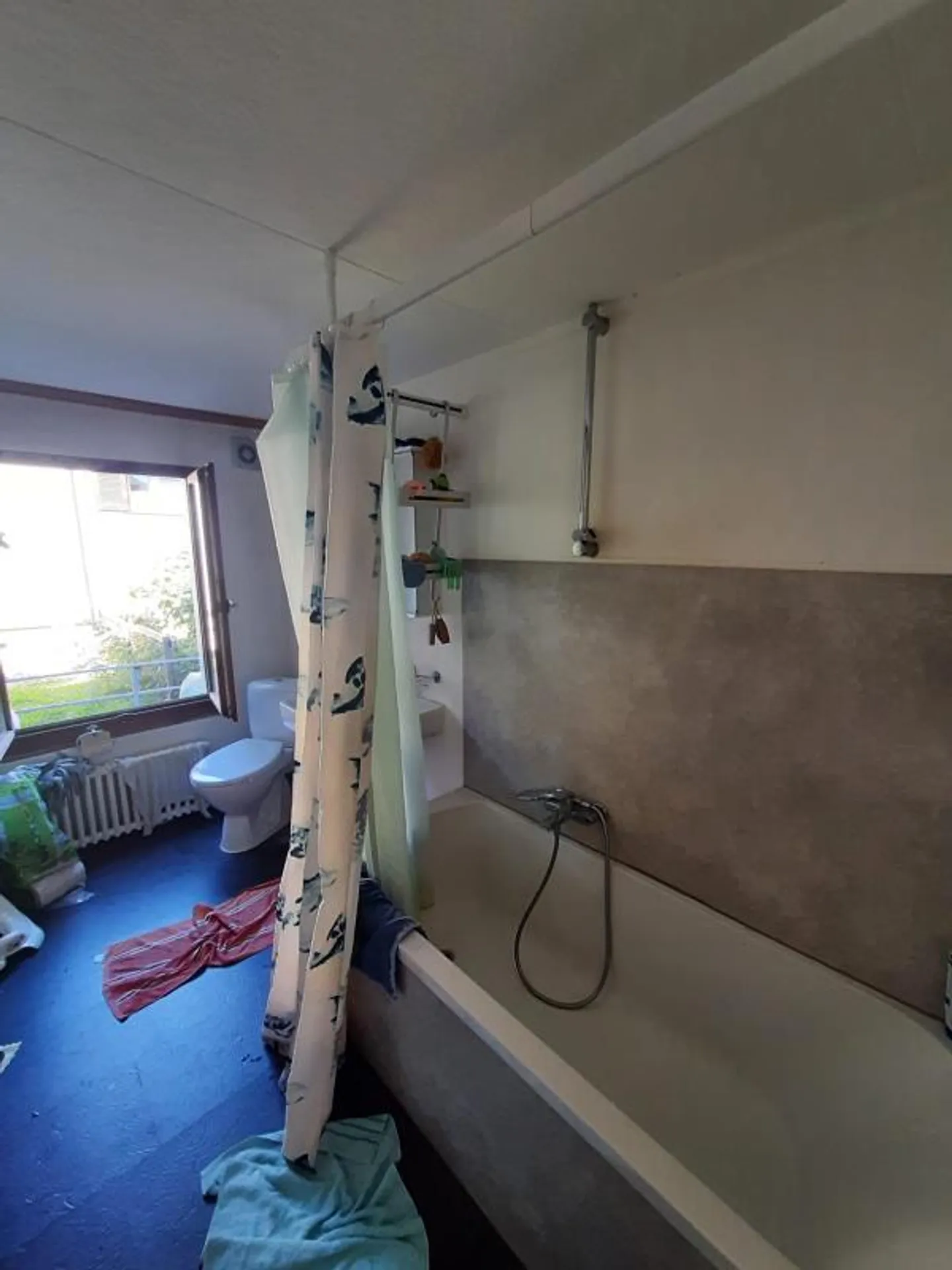 4 Room Apartment - Photo 2 of 5