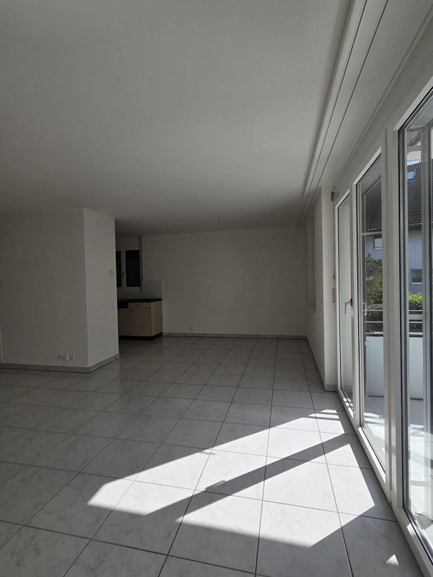 Accogliente appartamento di 3,5 stanze a Dübendorf - Foto 5 di 10
