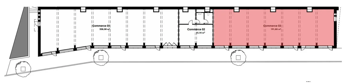 Arcade di 192m2 con vetrina - Foto 2 di 4